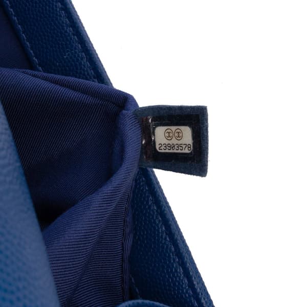 Pre-owned Chanel Old Medium Quilted Caviar Boy Flap Blue