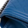 Miniatyrbillede 6 af 10: Pre-owned Chanel Old Medium Quilted Caviar Boy Flap Blue