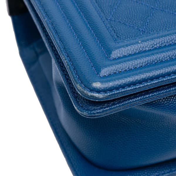 Pre-owned Chanel Old Medium Quilted Caviar Boy Flap Blue