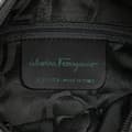 Miniatyrbild 5 av 10: Pre-owned Ferragamo Vara Calfskin Crossbody Black
