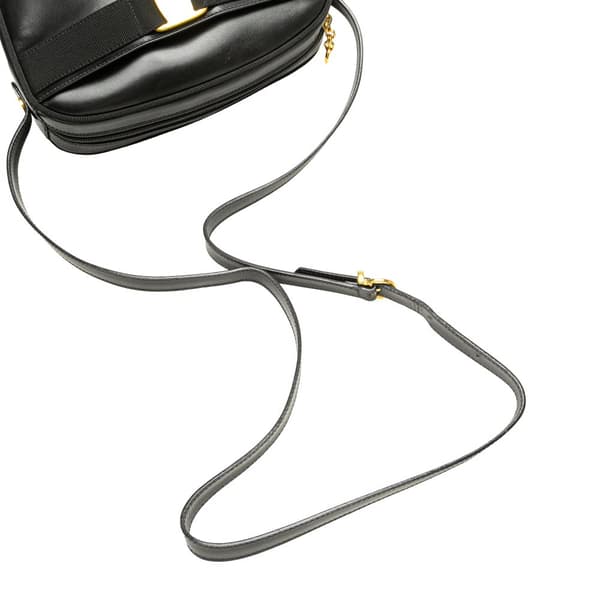 Pre-owned Ferragamo Vara Calfskin Crossbody Black