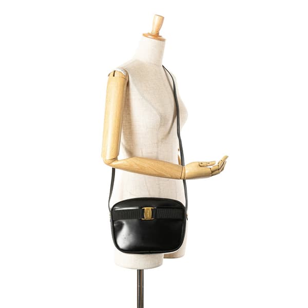 Pre-owned Ferragamo Vara Calfskin Crossbody Black