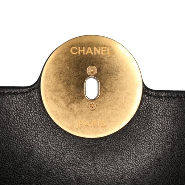 Pre-owned Chanel Quilted Calfskin CC Chain Logo Crossbody Black