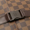 Pikkukuva 10 / 10: Pre-owned Louis Vuitton Damier Ebene Pochette Melville Brown