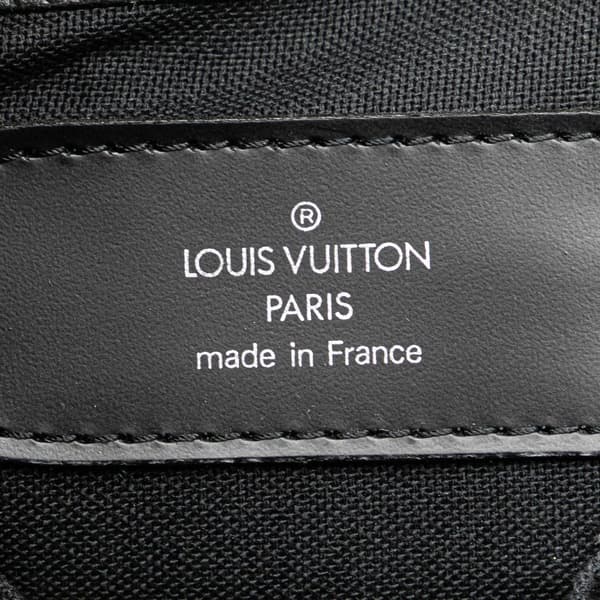 Pre-owned Louis Vuitton Taiga Kasbek PM Black