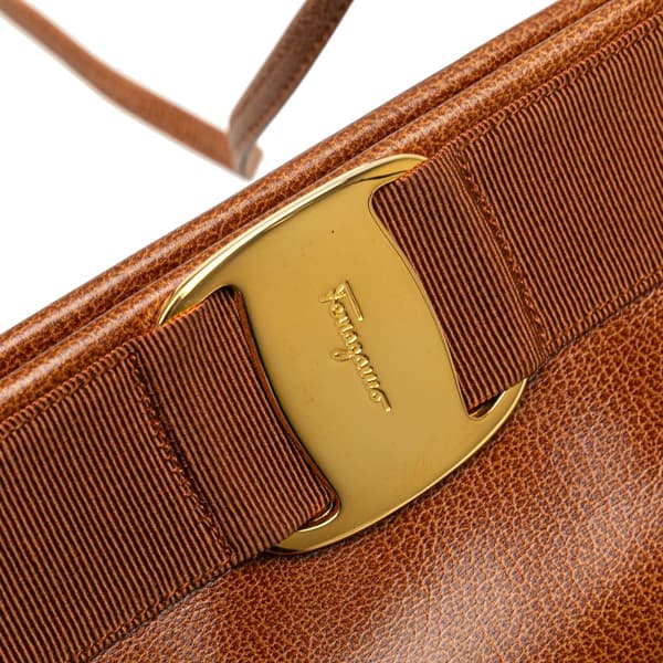 Pre-owned Ferragamo Leather Vara Crossbody Brown