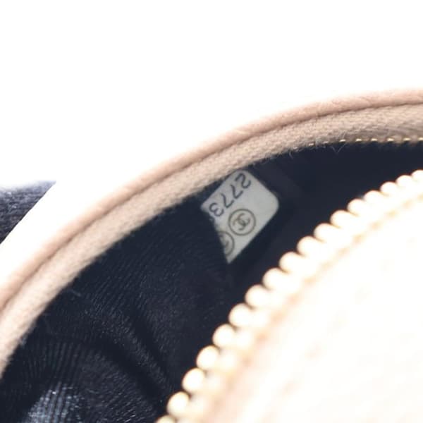 Pre-owned Chanel Caviar CC Filigree Round Crossbody Brown