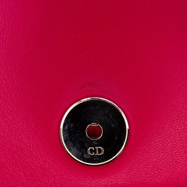 Pre-owned Dior Leather Patch Embroidered Diorama Wallet On Chain Pink