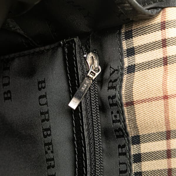 Pre-owned Burberry Nylon Crossbody Black