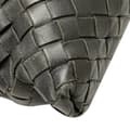 Pikkukuva 10 / 10: Pre-owned Bottega Veneta Nappa Intrecciato VN Crossbody Gray