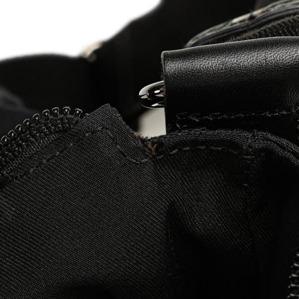 Pre-owned Gucci GG Canvas Crossbody Black
