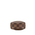 Miniatyrbild 3 av 10: Pre-owned Louis Vuitton Damier Ebene Etui Okapi GM Brown