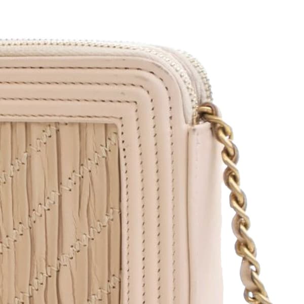 Pre-owned Chanel Small Chevron Crumpled Lambskin Boy Clutch With Chain Brown