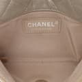 Miniatyrbilde 5 av 10: Pre-owned Chanel CC Iridescent and Studded Calfskin Flap Clutch on Chain Silver