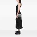 Miniatyrbilde 10 av 10: Pre-owned Chanel CC Iridescent and Studded Calfskin Flap Clutch on Chain Silver