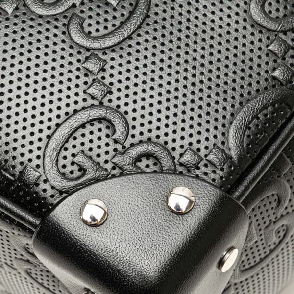 Pre-owned Gucci GG Embossed Leather Crossbody Black