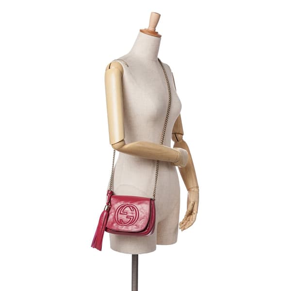 Pre-owned Gucci Small Patent Soho Chain Flap Crossbody Red