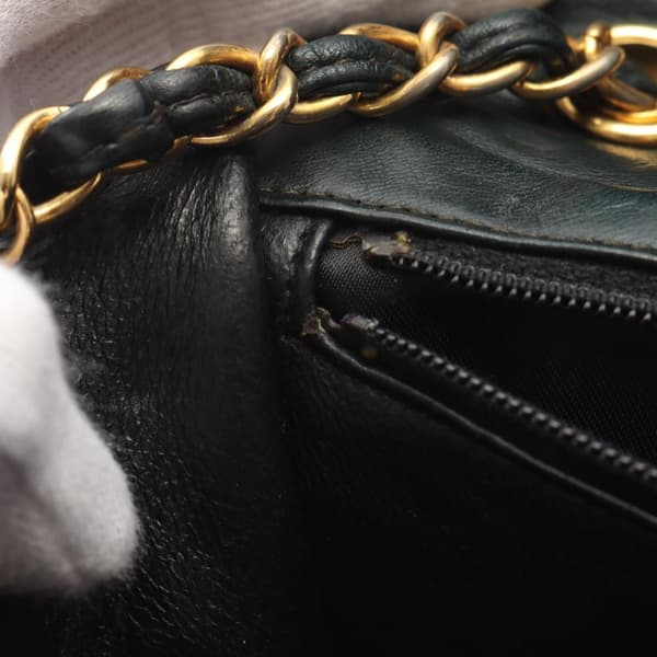 Pre-owned Chanel Mini Quilted Lambskin Tassel Flap Green
