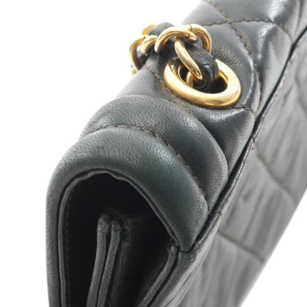 Pre-owned Chanel Mini Quilted Lambskin Tassel Flap Green