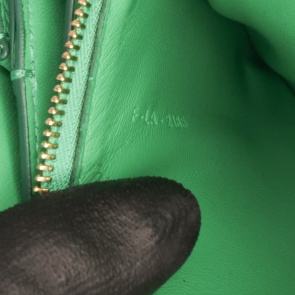 Pre-owned Celine Medium Calfskin Classic Box Green
