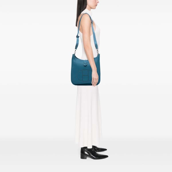 Pre-owned Hermès Clemence Evelyne III 33 Blue
