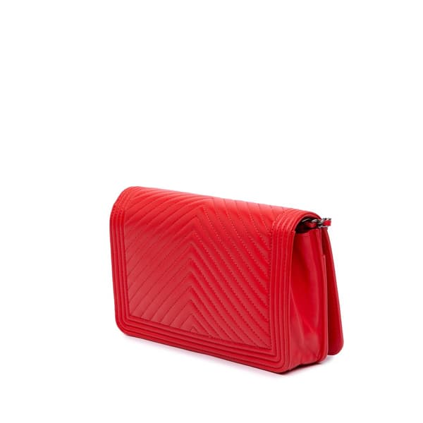 Pre-owned Chanel Chevron Calfskin Boy Wallet On Chain Red