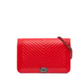 Pikkukuva 1 / 10: Pre-owned Chanel Chevron Calfskin Boy Wallet On Chain Red