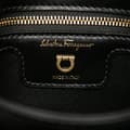 Miniatyrbild 5 av 10: Pre-owned Ferragamo Quilted Leather Gancini Flap Crossbody Black