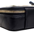 Miniatyrbilde 7 av 10: Pre-owned Chanel Extra Mini CC Quilted Golden Plate Vanity Crossbody Black