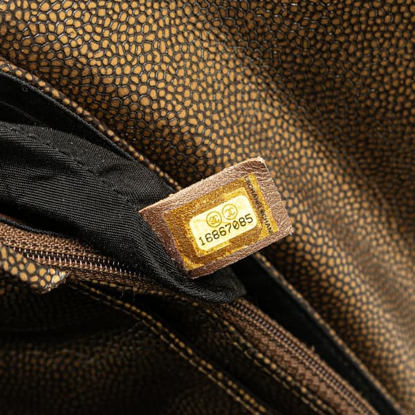 Pre-owned Chanel CC Metallic Caviar Half Moon Wallet on Chain Gold