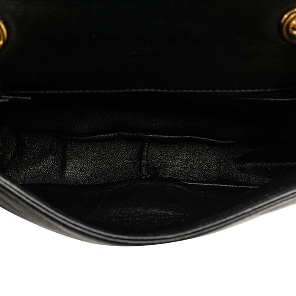 Pre-owned Chanel CC Stitched Lambskin Flap Black