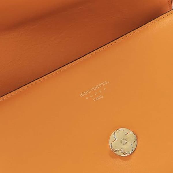 Pre-owned Louis Vuitton Calfskin LV Pont 9 Soft MM Orange