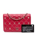 Miniatyrbild 10 av 10: Pre-owned Chanel Quilted Lambskin All About Chanel Wallet On Chain Red
