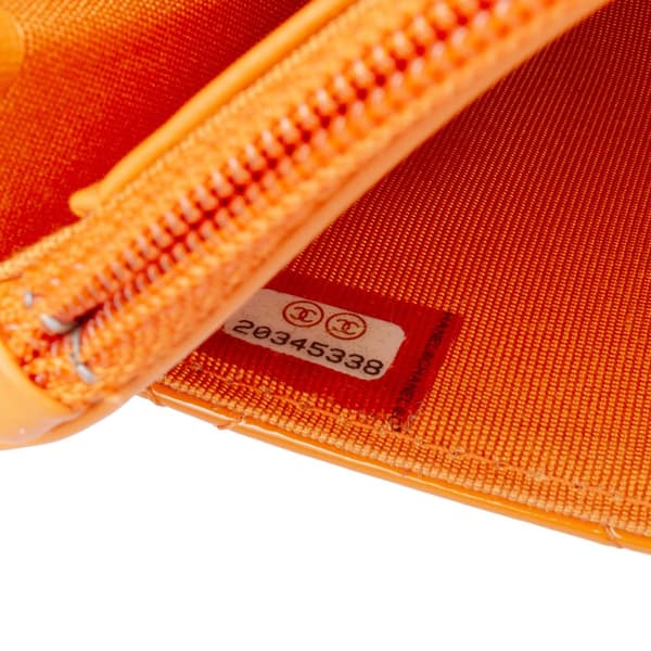 Pre-owned Chanel Classic Patent Wallet On Chain Orange