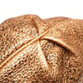 Miniatyrbild 9 av 10: Pre-owned Bottega Veneta Intrecciato Trimmed Metallic Leather Crossbody Gold