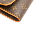 Miniatyrbild 8 av 10: Pre-owned Louis Vuitton Monogram Pochette Twin GM Brown