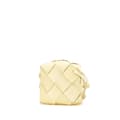 Miniatyrbild 2 av 10: Pre-owned Bottega Veneta Mini Lambskin Intreccio Cassette Camera Bag Yellow