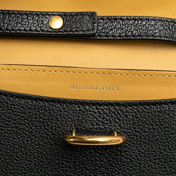 Pre-owned Burberry Leather Hayes D Ring Crossbody Black