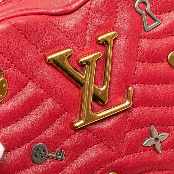 Pre-owned Louis Vuitton Calfskin Embellished New Wave Love Lock Crossbody Red