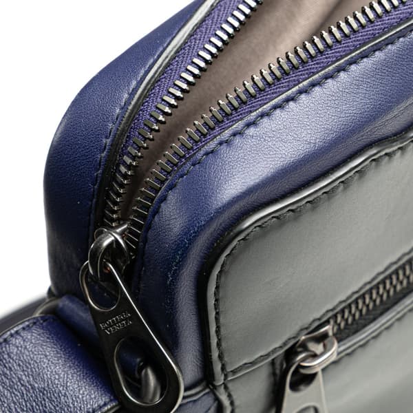 Pre-owned Bottega Veneta Intrecciato Trimmed Leather Crossbody Black