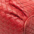 Miniatyrbillede 8 af 10: Pre-owned Bottega Veneta Nappa Intrecciato Crossbody Red