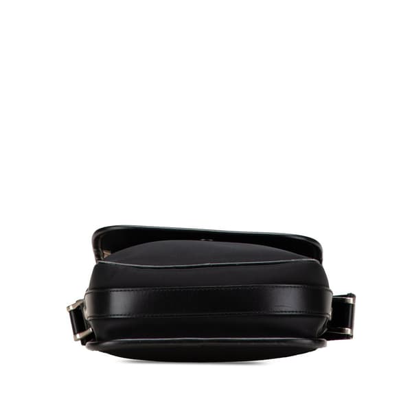 Pre-owned Burberry Nylon Crossbody Black