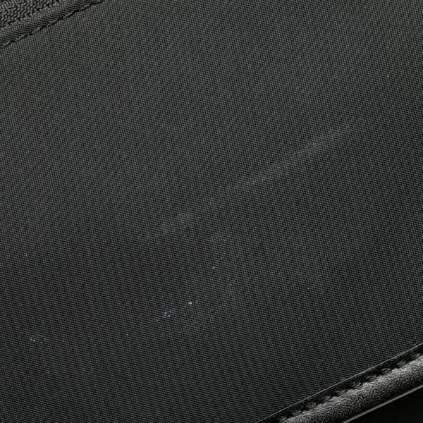 Pre-owned Burberry Nylon Crossbody Black