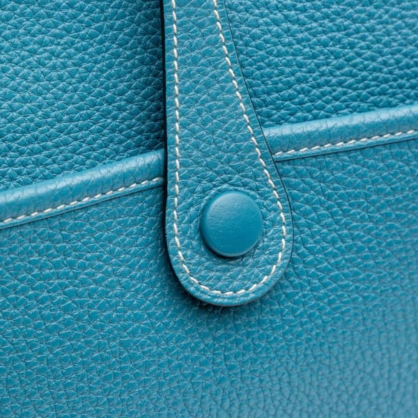 Pre-owned Hermès Clemence Evelyne III P Blue