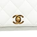 Pikkukuva 8 / 10: Pre-owned Chanel Small CC Quilted Lambskin Flap Clutch on Chain White