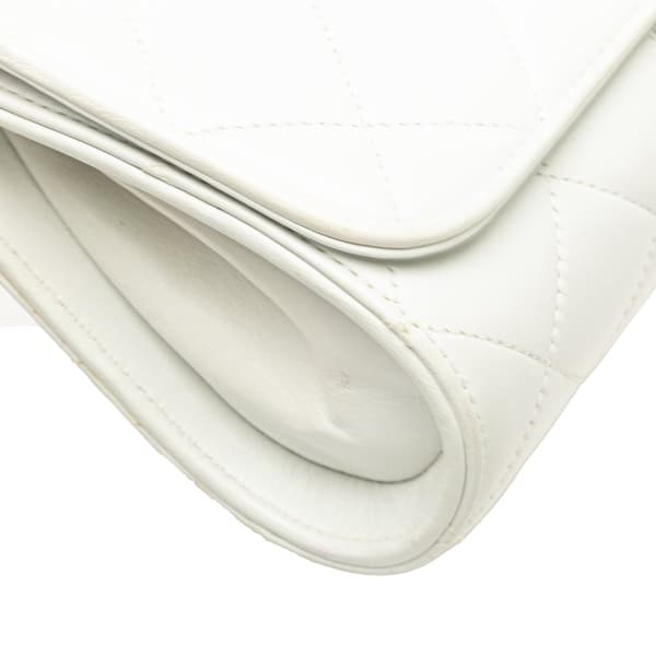 Pre-owned Chanel Small CC Quilted Lambskin Flap Clutch on Chain White