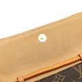 Miniatyrbild 9 av 10: Pre-owned Louis Vuitton Monogram Pochette Twin PM Brown