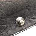 Miniatyrbild 10 av 10: Pre-owned Chanel Old Medium Quilted Crumpled Calfskin Studded Boy Flap Black