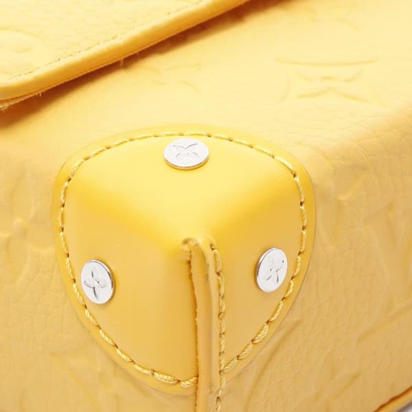 Pre-owned Louis Vuitton Monogram Taurillon Steamer Wearable Wallet Yellow