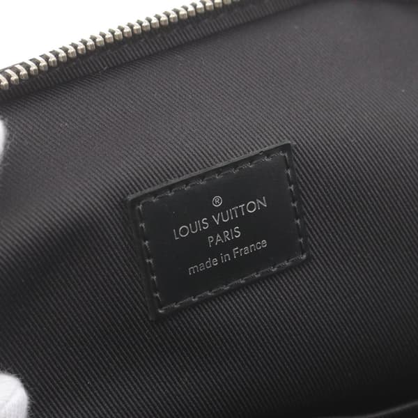 Pre-owned Louis Vuitton Damier Graphite Pixel Avenue Sling Black